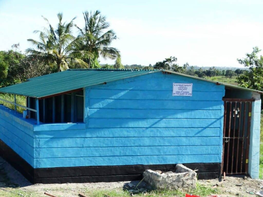 Nya toaletter i Jimba, Kenya 1 Star of Hope SE Nya toaletter i Jimba, Kenya Jimba 1