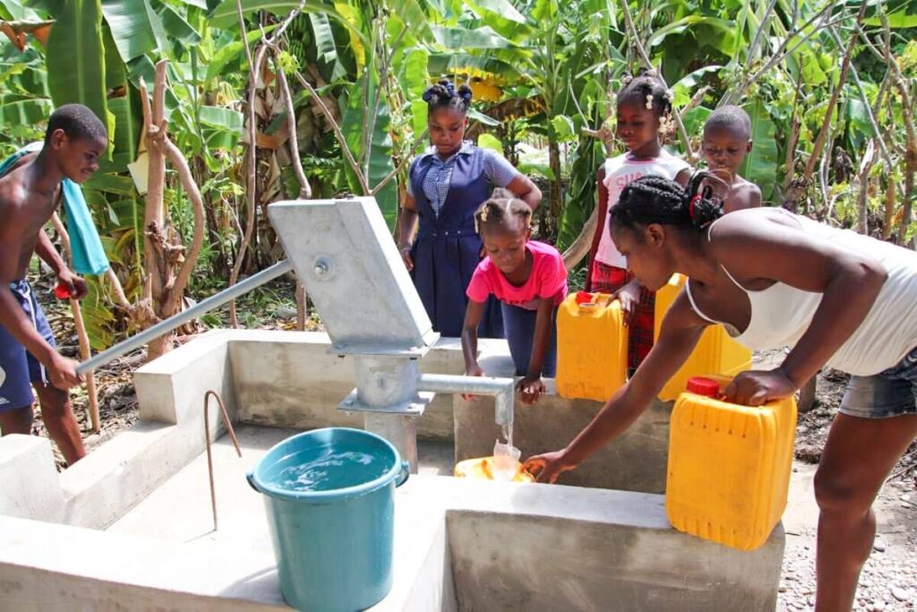 Star of Hope Två nya brunnar i Haiti Marigot water 2