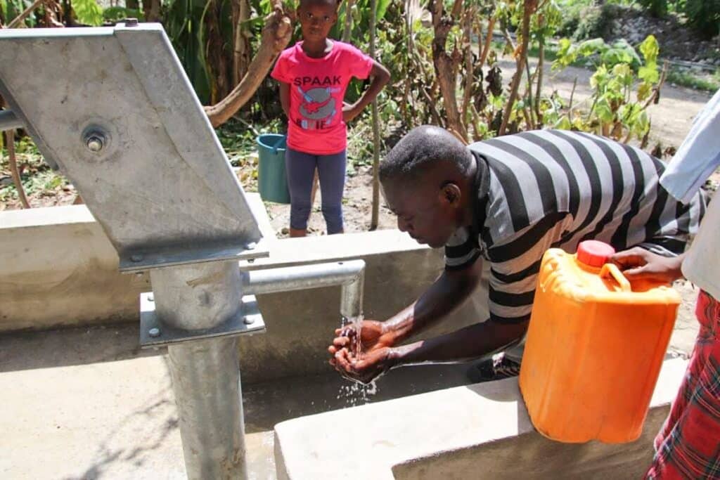 Star of Hope Två nya brunnar i Haiti Marigot water 4