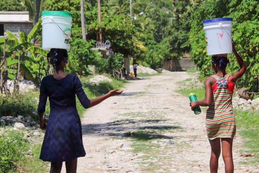 Star of hope Två nya brunnar i Haiti Marigot water 5