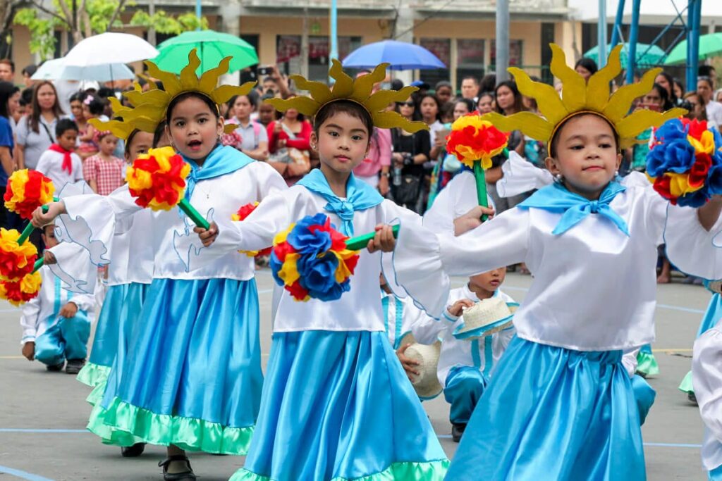 Skolan i Taytay fyller 30! 13 Star of Hope SE Skolan i Taytay fyller 30! taytay 30th anni 4