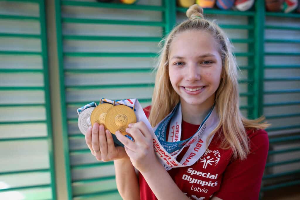 Guld-liene 35 Star of Hope SE Guld-liene Liene hemsida 1