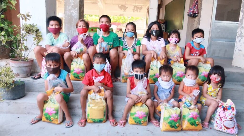 Star of Hope SE Matutdelning Filippinerna 4975