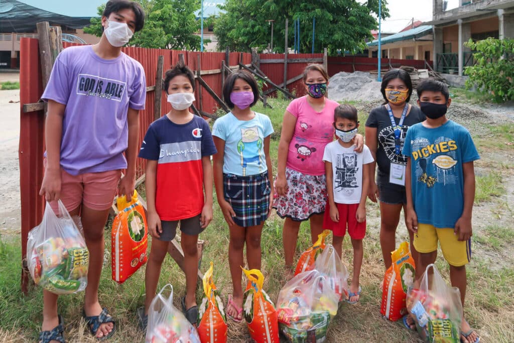 Matutdelning i Filippinerna 43 Star of Hope SE Matutdelning i Filippinerna Taytay food small 7