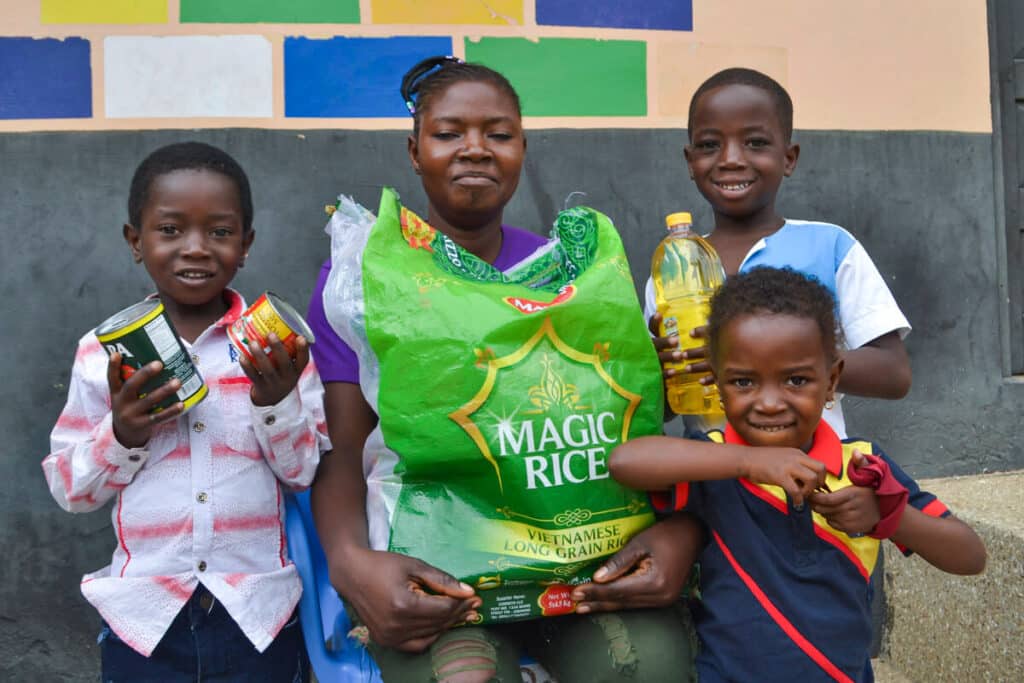 Star of hope Ny matutdelning Ghana OSAE FOOD SMALL 18