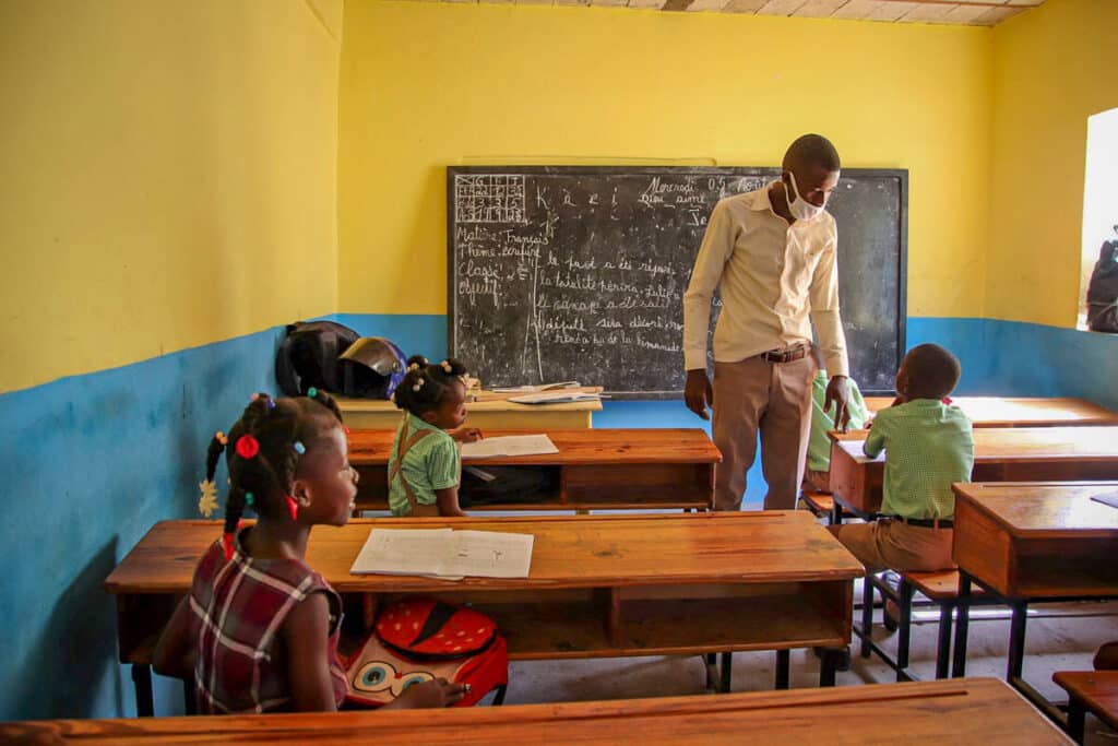 Star of hope Skolan i Haiti igång igen marigot 1