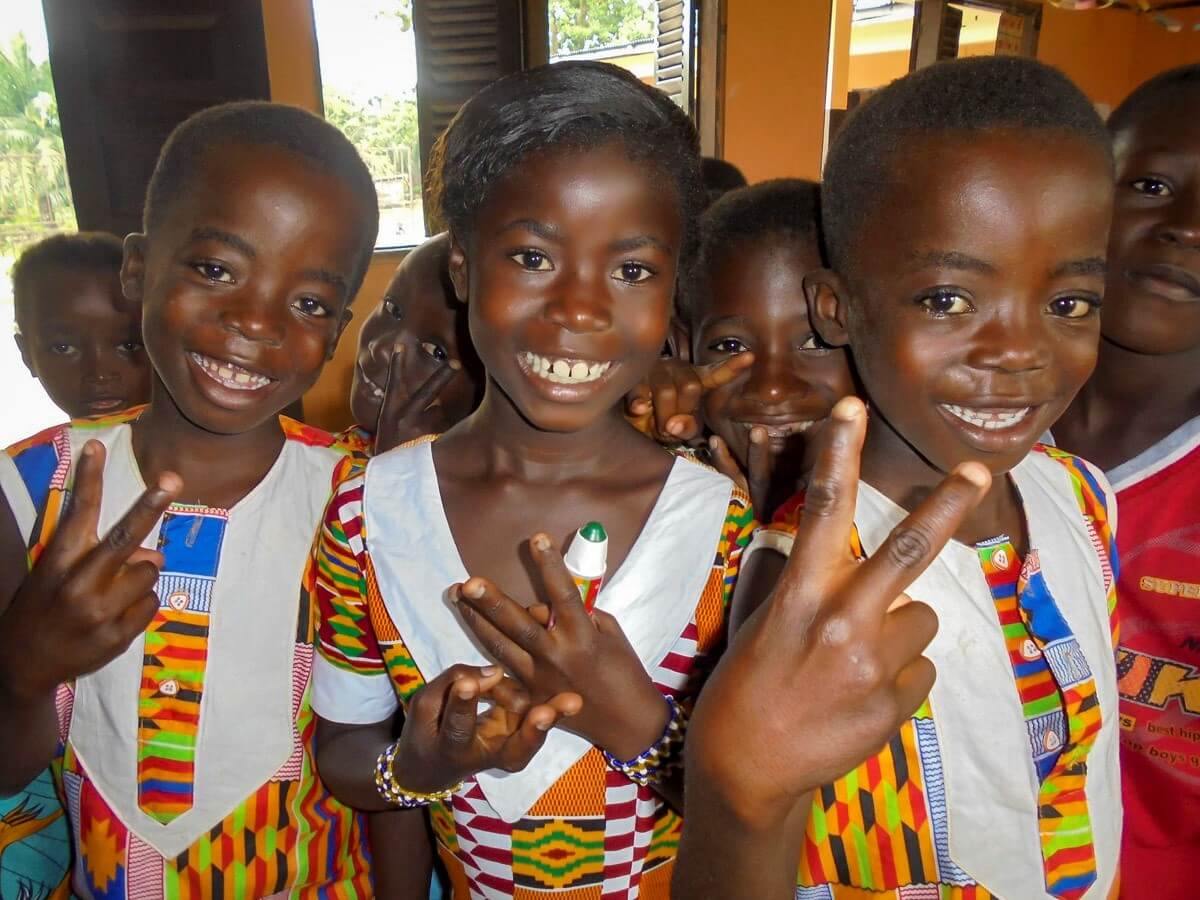 Star of hope Hälsning från Charity i Ghana rapport ghana barn v tecken 1