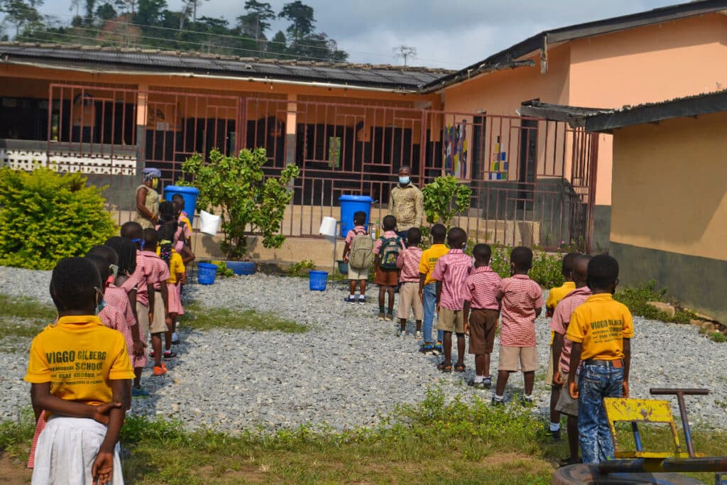 Star of Hope Ghanas skolor har öppnat Ghana 4