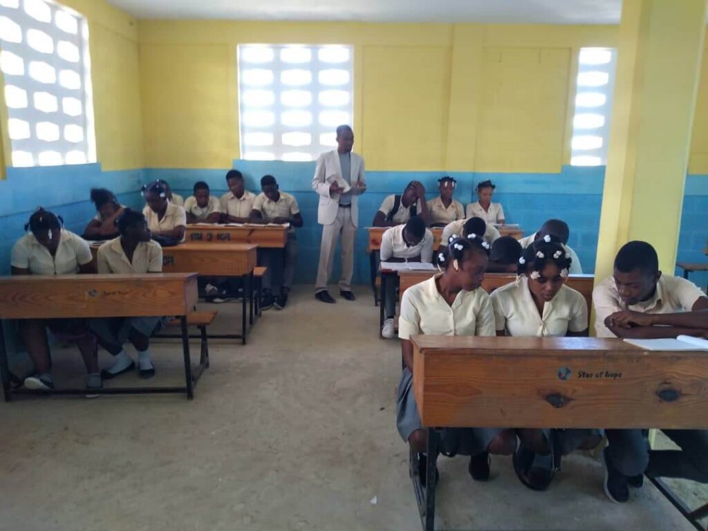 Kuppförsök i Haiti – flera av våra skolor stängda! 17 Star of Hope SE Kuppförsök i Haiti – flera av våra skolor stängda! PHOTO 2021 02 08 15 09 34