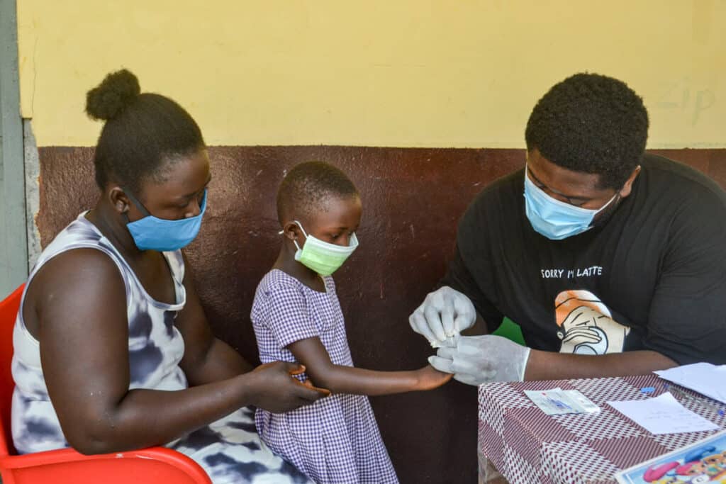 Star of hope Hälsoundersökningar i Ghana Ghana Health small 07