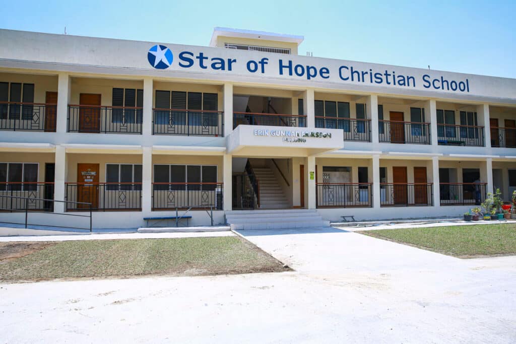 Star of Hope Skolbyggnad i Filippinerna snart klar Taytay small 1