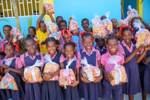 Star of hope Matpaket utdelade i Haiti! Matpaket Haiti 05