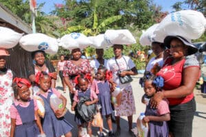 Star of Hope Matpaket utdelade i Haiti! Matpaket Haiti 07
