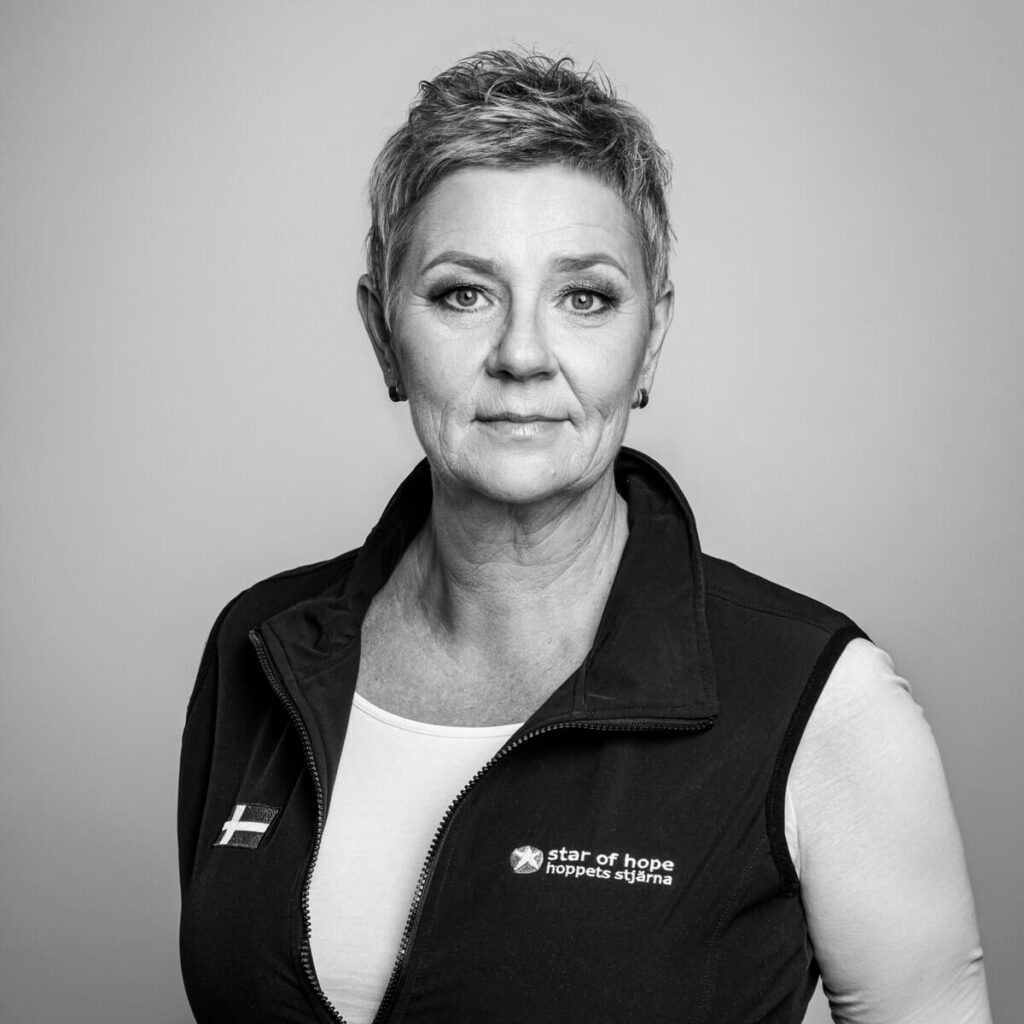 Krigets barn behöver dig! 6 Star of Hope SE Krigets barn behöver dig! ULRIKA 1