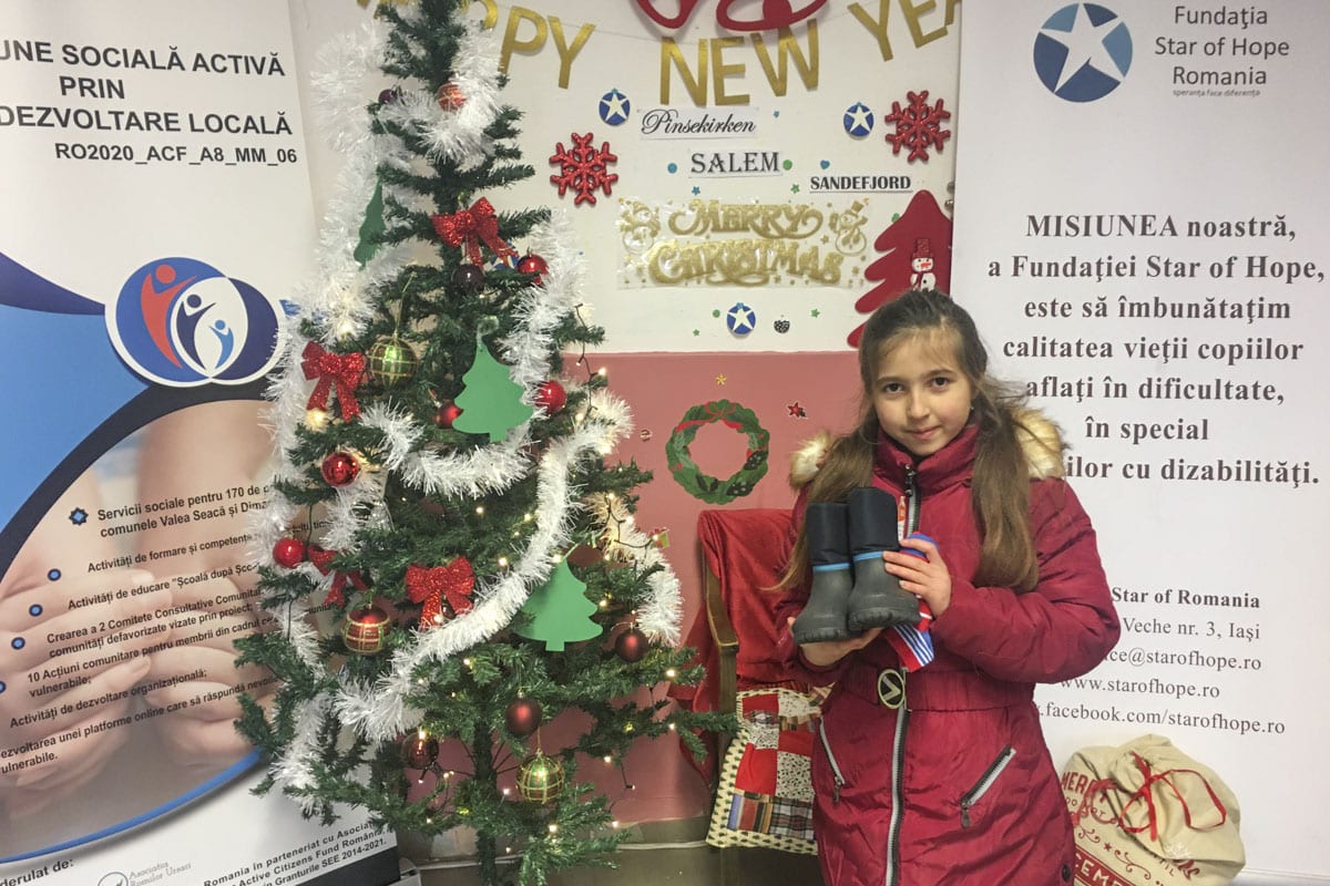 Star of Hope Krigets barn förtjänar en riktig jul! Hemsida 10