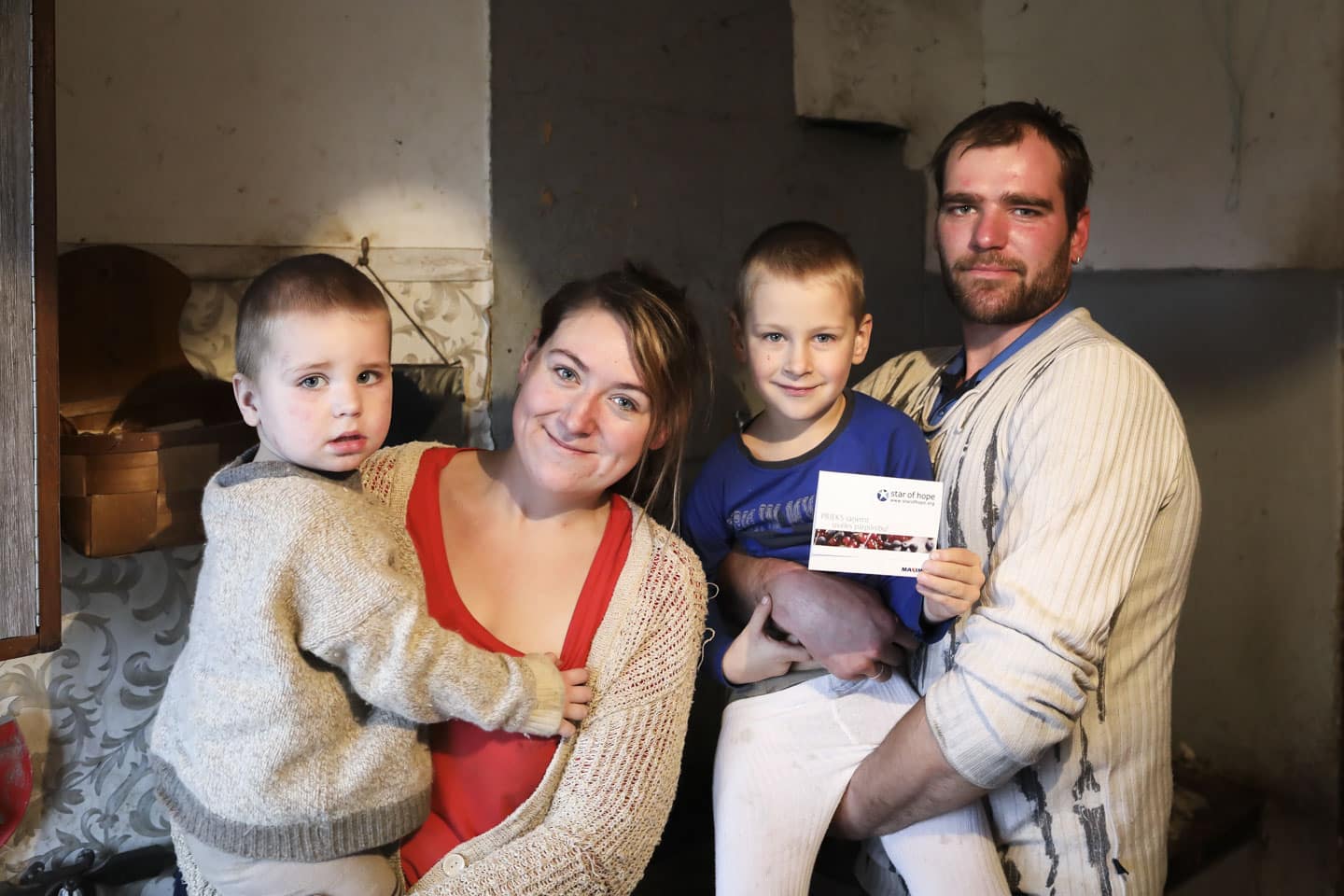 Familj i Lettland med presentkort