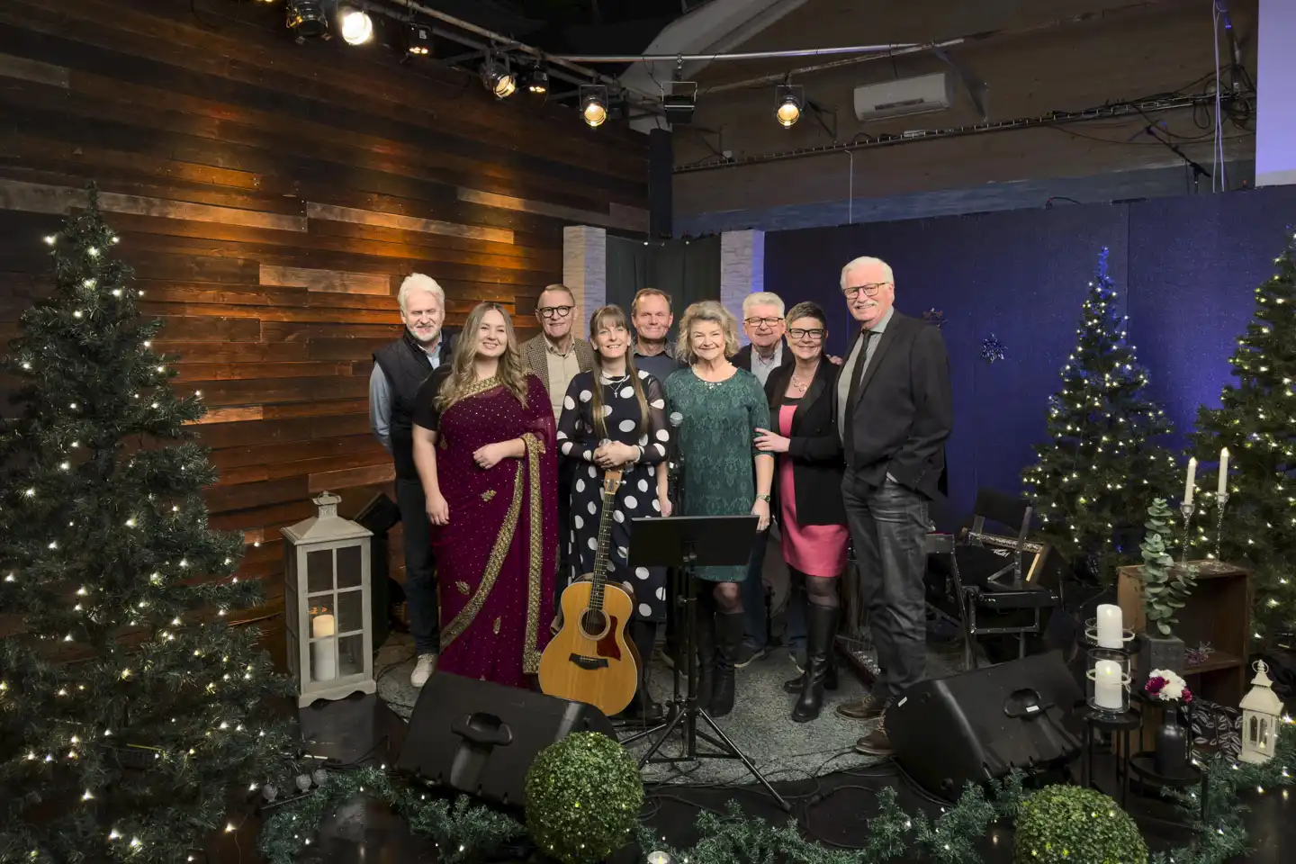 Folk på scen för musikgala