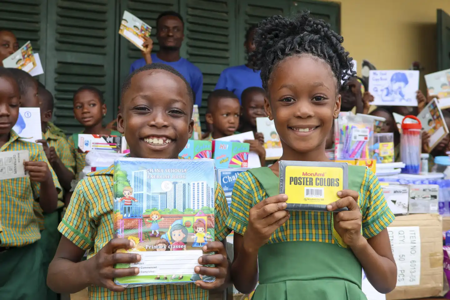 Star of Hope SE Skolstart i Ghana - Tack för ditt stöd! GHANA SCHOOL SUPPLY 2 kopiera
