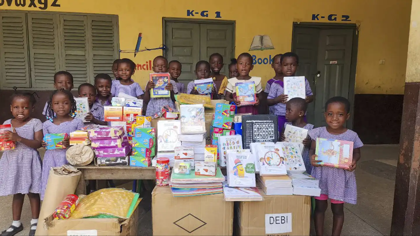 Star of Hope SE Skolstart i Ghana - Tack för ditt stöd! GHANA SCHOOL SUPPLY 8 kopiera