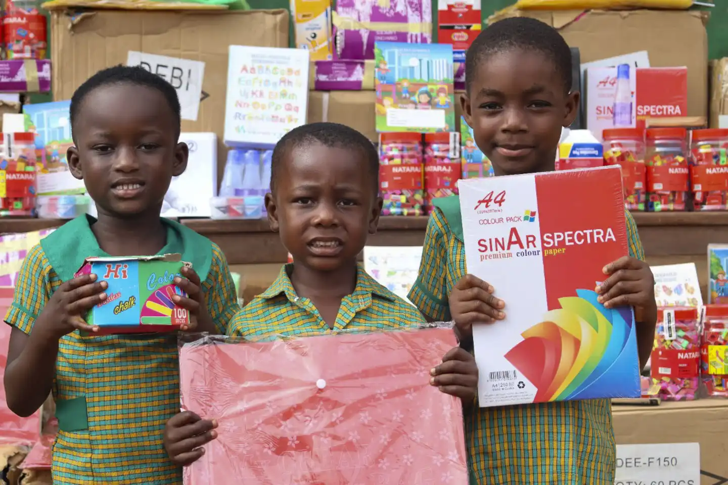 Star of Hope SE Skolstart i Ghana - Tack för ditt stöd! GHANA SCHOOL SUPPLY 9 kopiera