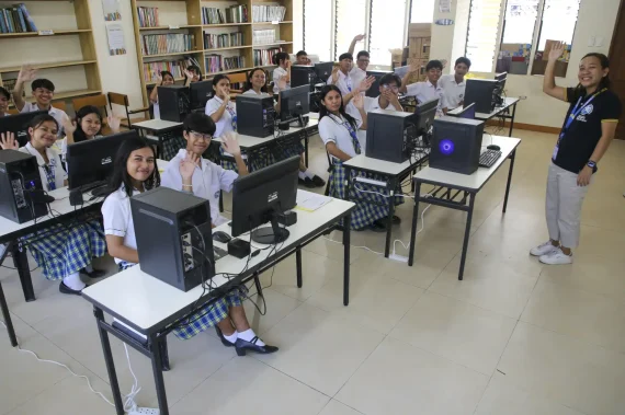 202501_PH_Taytay_Computer_room_001 kopiera