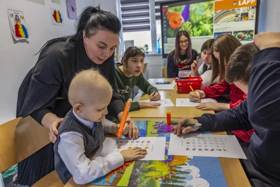 Month_april_small_2 kopiera